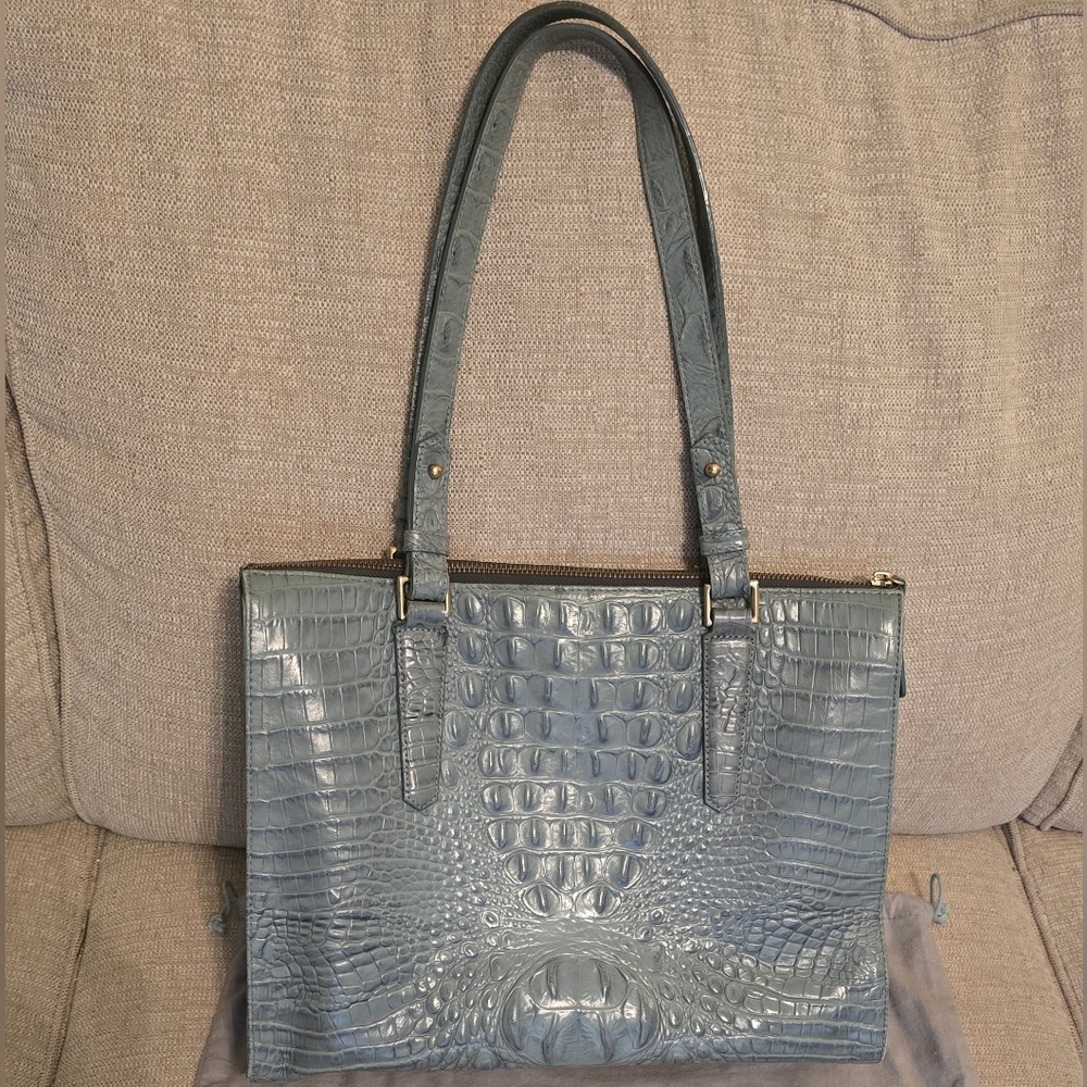 Brahmin Melbourne Anywhere Shoulder Bag with Crocodile Embossed Texture - Picture 2 of 11